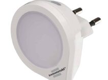 Yövalo hämärätunnistimella