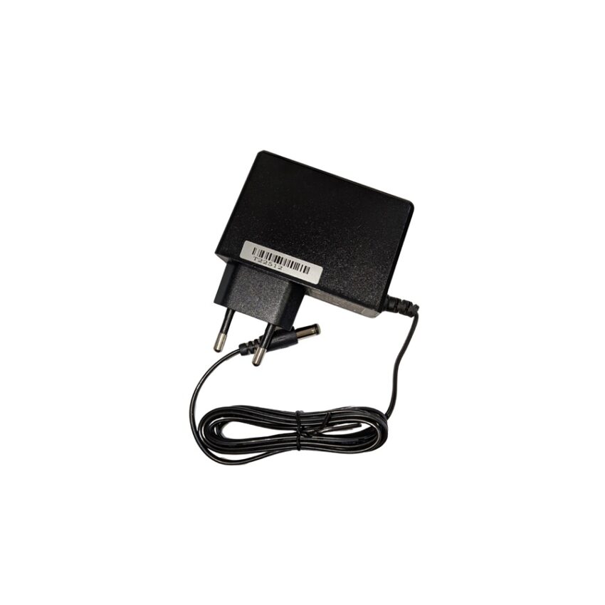 Muuntaja 12V 2A Virtalähde 12V 2A